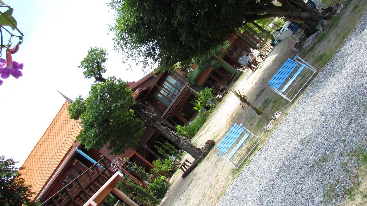 Ruen Khaoyai Hotel Pak Chong Buitenkant foto